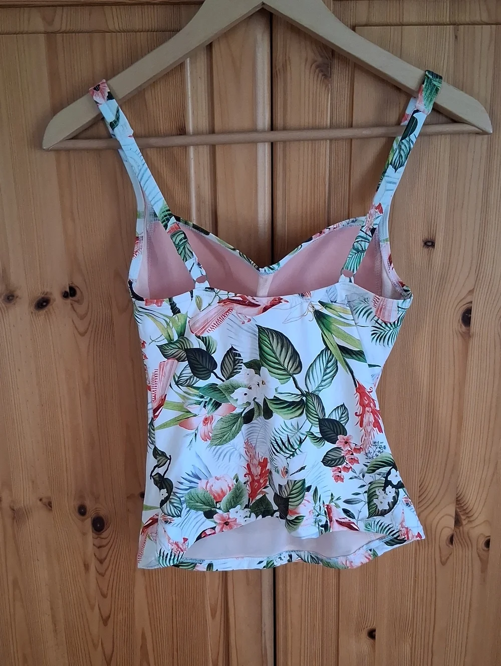 Nip Tuck Swim White Green Pink Tropical Floral Tankini Two Piece Swimsuit Size 4